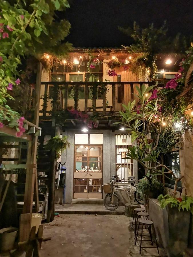 Dear B&B Tainan Bagian luar foto